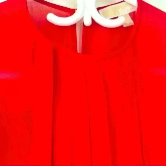 MICHEAL KORS RED SLEVELESS TOP SIZE SMALL - Picture 4 of 9